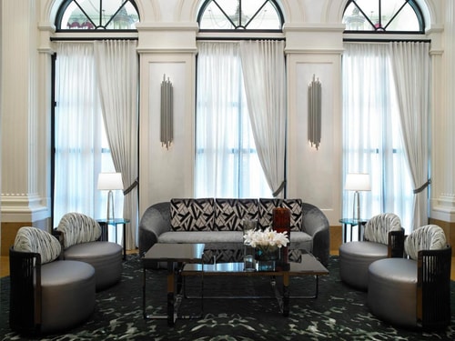 King Room Near Chase Bank MIA 2 Luxury Bookings