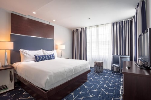 Deluxe King Room Near Win Fitness Wear MIA Luxury Bookings