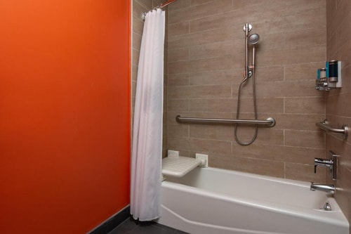 Guest room Near Gallery Art MIA 6 Luxury Bookings