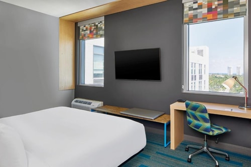 Guest room Near Gallery Art MIA 1 Luxury Bookings