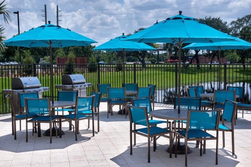 Queen Room Near Lake Ruth ORL 10 Luxury Bookings