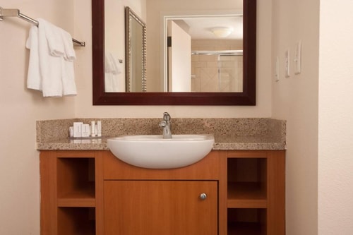 King Suite Near Airport Lakes Park ORL 3 Luxury Bookings