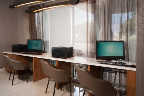 King Suite Near Airport Lakes Park ORL 10 Luxury Bookings