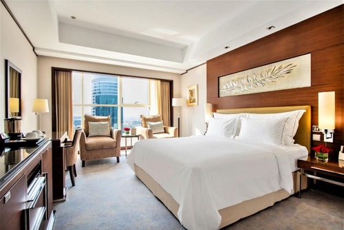 Deluxe Room Near Dubai Internet City Metro Ab 0 Luxury Bookings