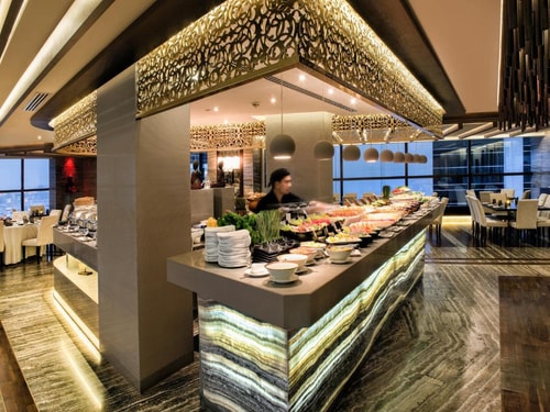 Deluxe Room Near Dubai Internet City Metro Ab 5 Luxury Bookings