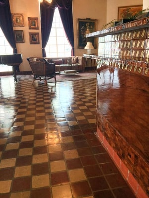 Deluxe Double Room Near Wet Willies MIA 6 Luxury Bookings