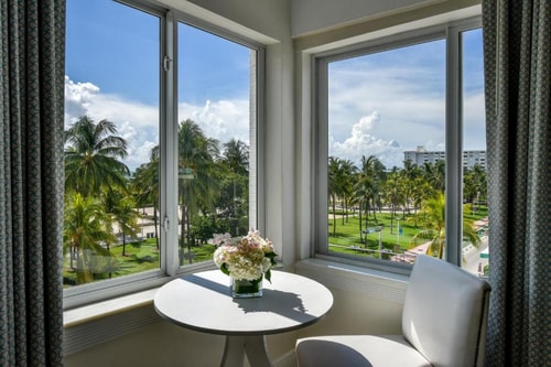 Deluxe Double Room Near Zeek Electric MIA 8 Luxury Bookings