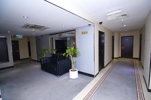 Deluxe Room Near Salah Al Din Metro 9 Luxury Bookings