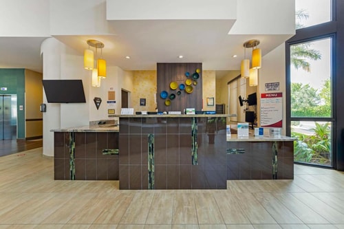 King Room Near The Edge Rock Gym MIA 7 Luxury Bookings