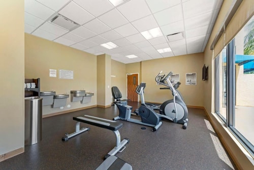 King Room Near The Edge Rock Gym MIA 14 Luxury Bookings