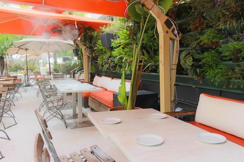 Superior Queen Room Near Art Deco Museum MIA 5 Luxury Bookings