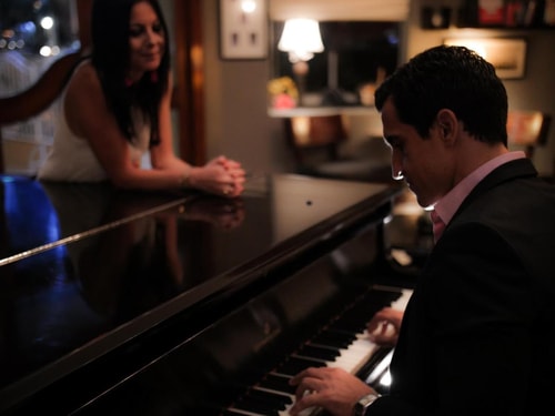 Queen Room Near Blusky Gallery MIA 7 Luxury Bookings