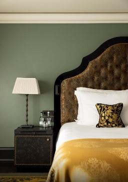 Deluxe King Room Near Holborn Station LON 1 Luxury Bookings
