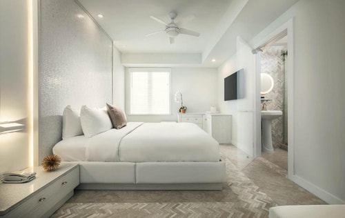 Standard Room Near Ocean Bistro MIA 1 Luxury Bookings