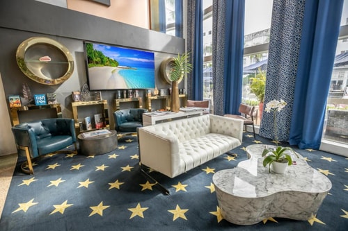 King Room Near Nadjea Swimwear MIA 8 Luxury Bookings