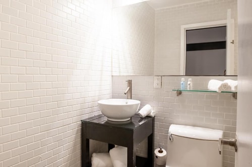 King Room Near Nadjea Swimwear MIA 5 Luxury Bookings