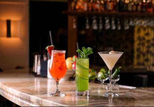 Superior King Or Twin Room Near Lummus Park MIA 7 Luxury Bookings