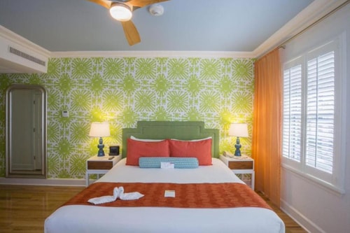 Standard King Near WunderBar MIA 5 Luxury Bookings