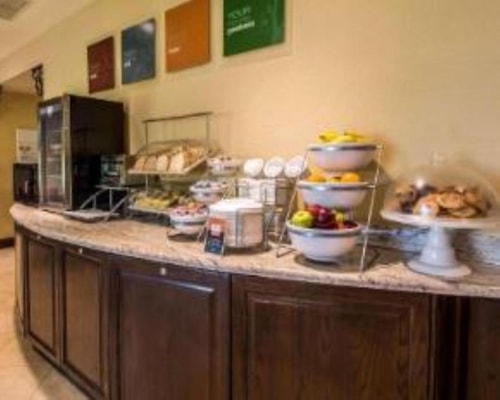 King Suite Near West Bird Plaza MIA 9 Luxury Bookings