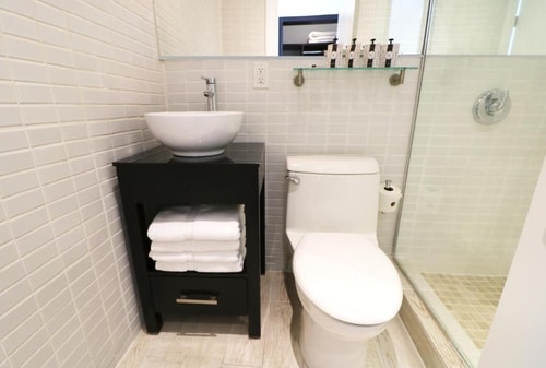 King Room Near Nadjea Swimwear MIA 7 Luxury Bookings