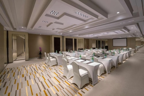 One Bedroom Apartment Near Health Metro Station 5 Luxury Bookings