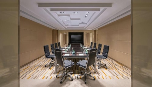 One Bedroom Apartment Near Health Metro Station 7 Luxury Bookings