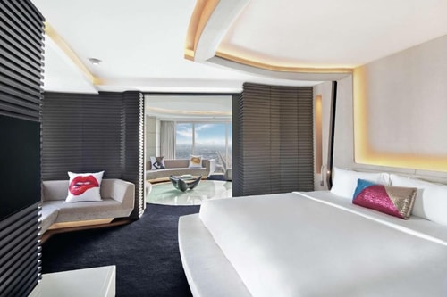 Grand Deluxe Suite Room Near JW Marriott Marquis 2 Luxury Bookings