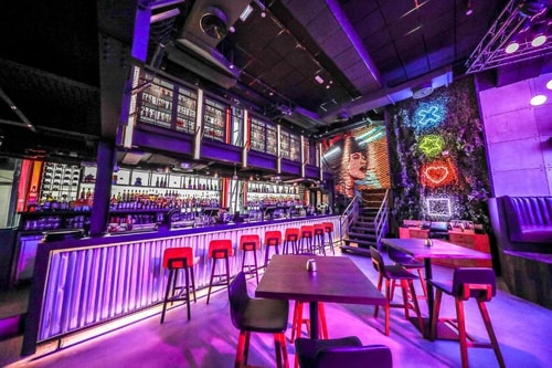 Studio Apartment Near Dubai Internet City Metro 15 Luxury Bookings