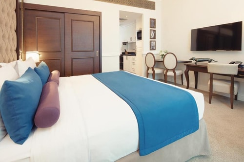 Superior King Or Twin Room Near Aura Skypool Dubai Luxury Bookings