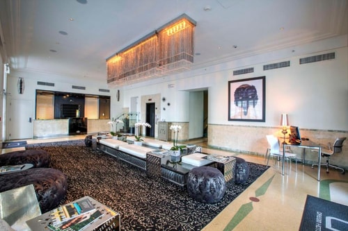 King Room Near Naked Taco MIA 3 Luxury Bookings