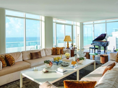 King Room Near Faena Theater MIA 12 Luxury Bookings