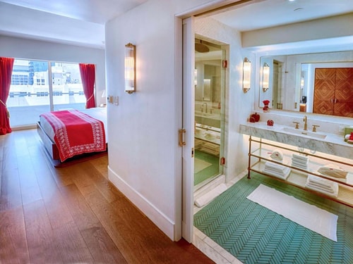 King Room Near Faena Theater MIA 2 Luxury Bookings