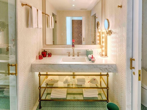 King Room Near Faena Theater MIA 3 Luxury Bookings