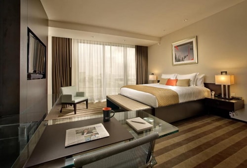 Standard King Room Near Chase Bank MIA 1 Luxury Bookings