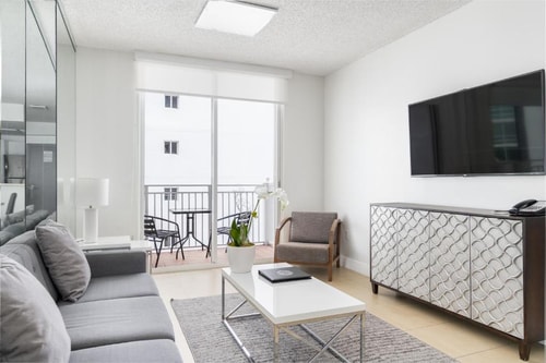 Standard One Bedroom Suite Near Osaka Miami MIA 2 Luxury Bookings