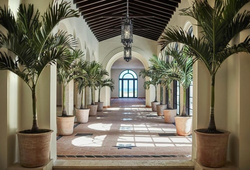 King Room Near Crudo Bar MIA 6 Luxury Bookings