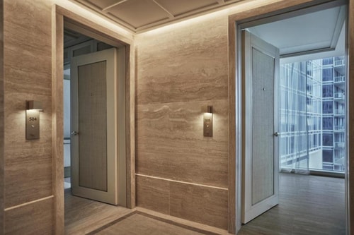 King Room Near Crudo Bar MIA 5 Luxury Bookings