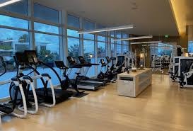 King Room Near Crudo Bar MIA 13 Luxury Bookings