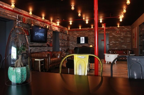 King Room Near Trader Joes MIA 8 Luxury Bookings