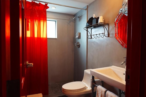 King Room Near Trader Joes MIA 5 Luxury Bookings