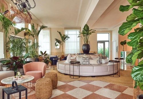 Standard King Near Sauvage Miami MIA 8 Luxury Bookings