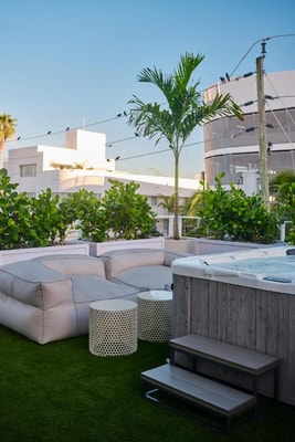 Standard King Near Sauvage Miami MIA 9 Luxury Bookings