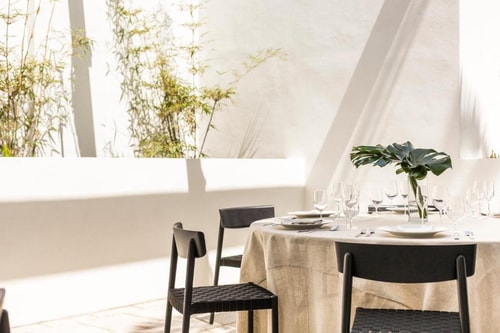 Studio King Suite Near El Patio Restaurant MIA 11 Luxury Bookings