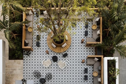 Studio King Suite Near El Patio Restaurant MIA 12 Luxury Bookings