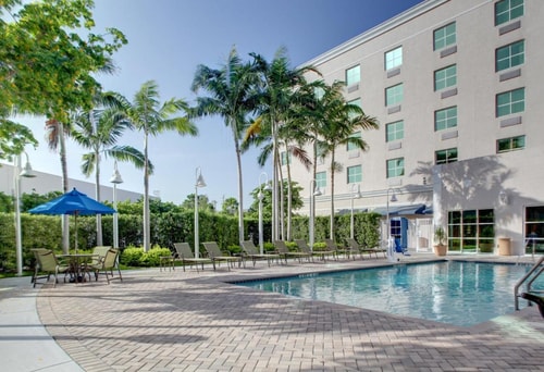 Standard Double Room Near Verizon MIA 14 Luxury Bookings