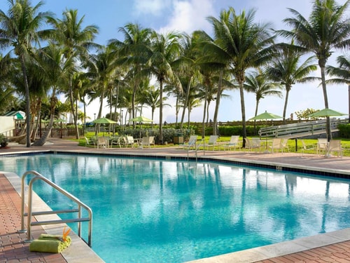 Standard King Room Near National Car Rental MIA 14 Luxury Bookings