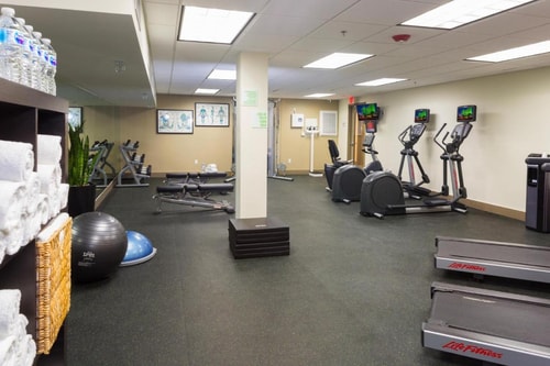 Standard King Room Near National Car Rental MIA 12 Luxury Bookings