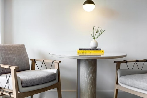 King Room Near Carrot Express MIA 6 Luxury Bookings