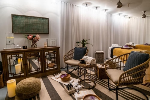 King Room Near High Tide MIA 7 Luxury Bookings