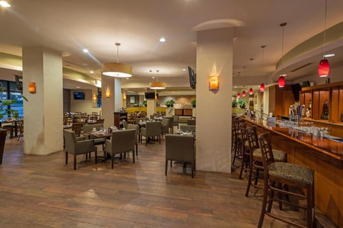 Standard King Room Near Enlighten Moon MIA 10 Luxury Bookings